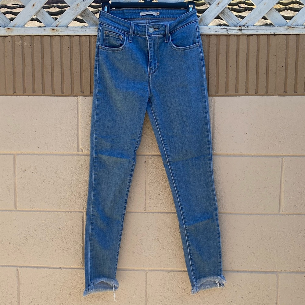 LEVI’S HIGH-RISE SKINNY JEANS